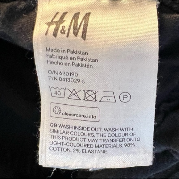 H&M Jeans Women’s Size 28 Black Denim Skinny Ankle High Waist Ripped Belt Loops - Picture 9 of 12